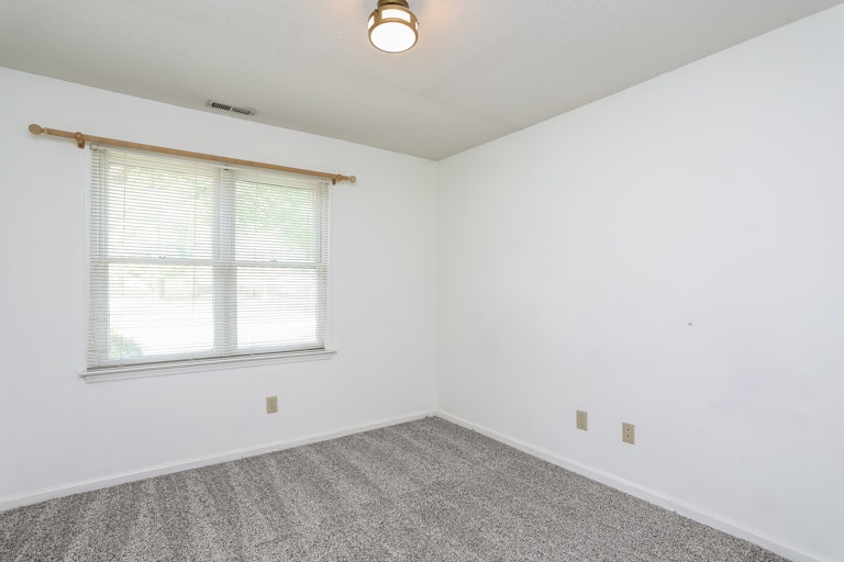 Photo 18 of 24 - 7240 Mine Shaft Rd, Raleigh, NC 27615