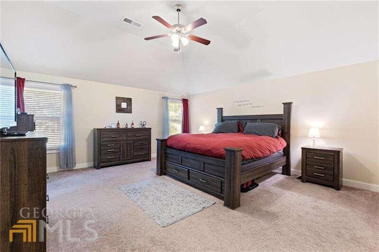 Photo 14 of 24 - 651 Silver Oak Dr, Dallas, GA 30132