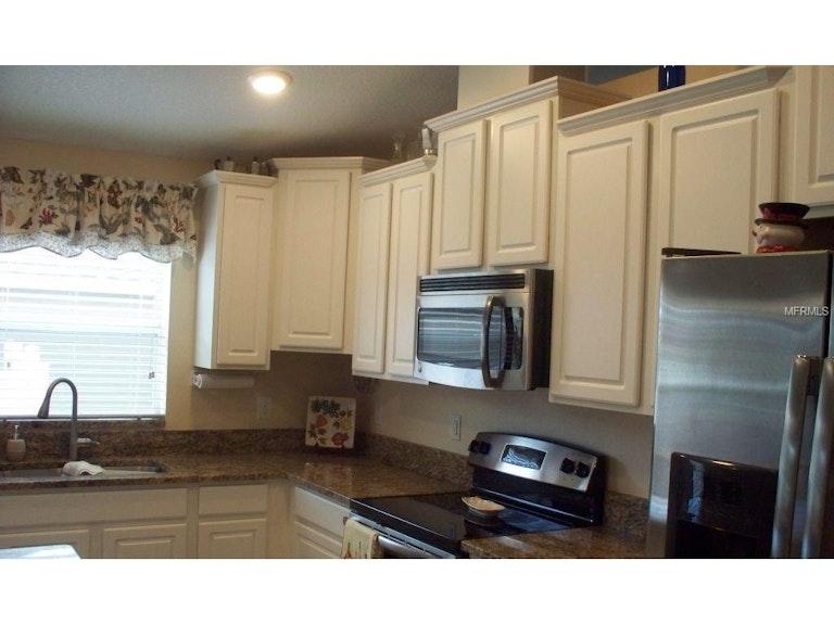 Photo 2 of 25 - 18334 Waydale Loop, Hudson, FL 34667