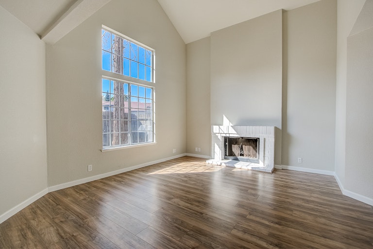Photo 5 of 31 - 7441 Fireweed Cir, Citrus Heights, CA 95610