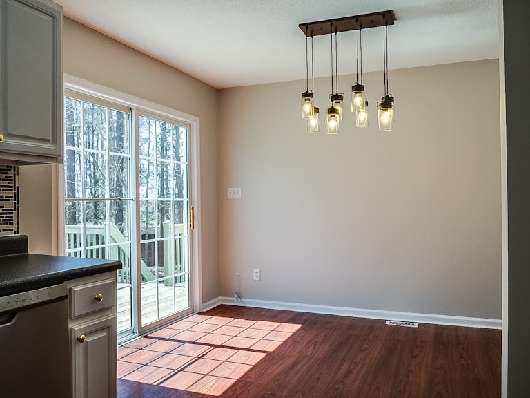 Photo 3 of 23 - 1142 Darius Pearce Rd, Youngsville, NC 27596