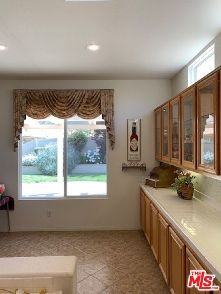Photo 14 of 54 - 4907 Singing Hills Dr, Banning, CA 92220