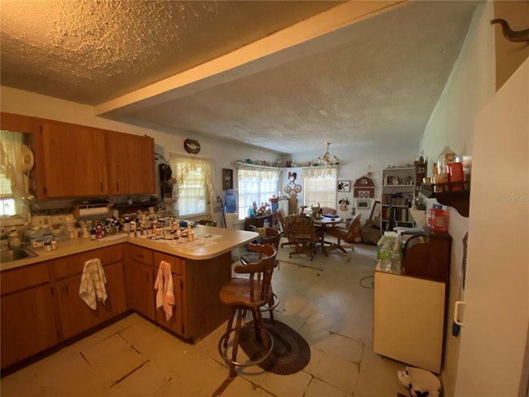 Photo 17 of 25 - 2330 N Valrico Rd, Seffner, FL 33584