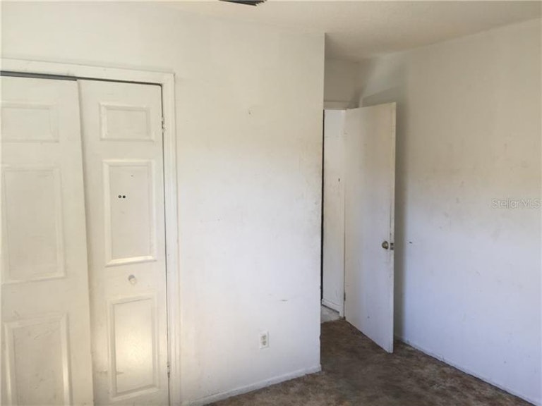 Photo 15 of 24 - 1040 31st St E, Palmetto, FL 34221