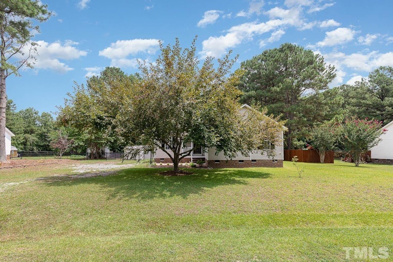 Photo 2 of 32 - 155 Duck Pond Ln, Clayton, NC 27520