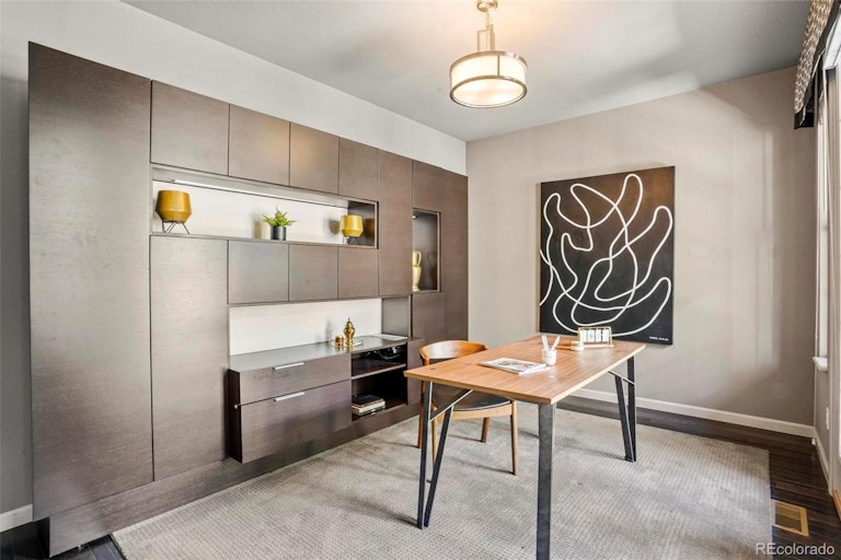 Photo 4 of 40 - 2252 S Loveland St, Denver, CO 80228
