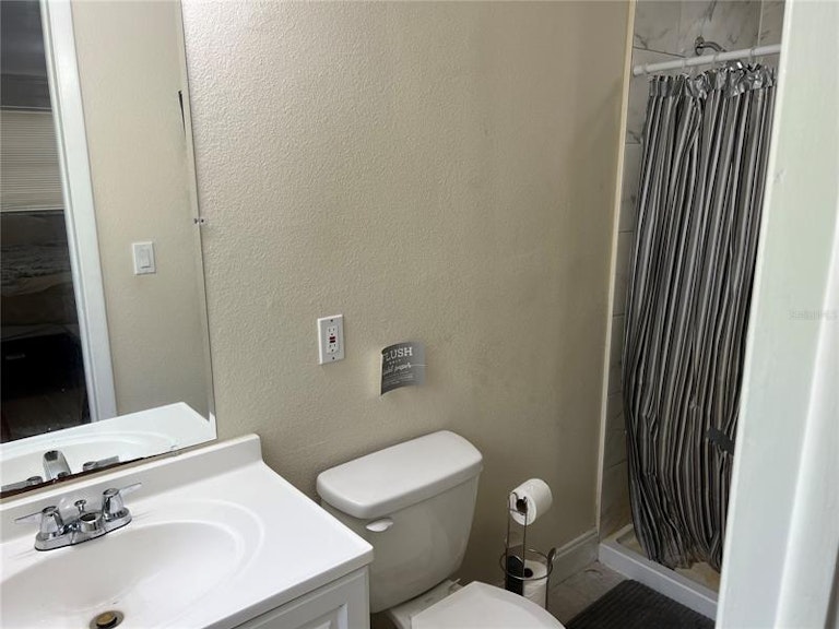 Photo 10 of 17 - 10542 Mary Lou Dr, Orlando, FL 32825