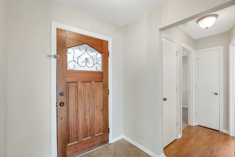 Photo 6 of 24 - 6205 Stockton Dr, Fort Worth, TX 76132