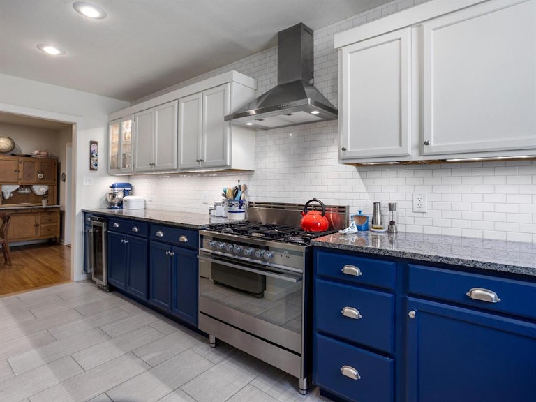 Photo 11 of 33 - 4028 Lovell Ave, Fort Worth, TX 76107