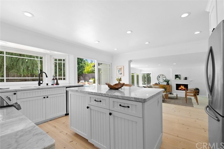 Photo 9 of 30 - 1978 Port Nelson Pl, Newport Beach, CA 92660