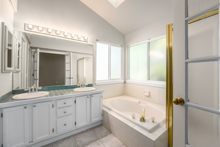 Photo 9 of 19 - 11345 W 67th Pl, Arvada, CO 80004