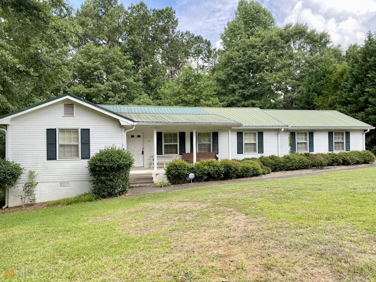 Photo 1 of 37 - 66 Howard Cir, Winder, GA 30680