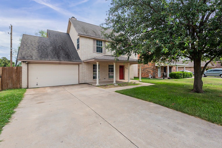 Photo 26 of 26 - 6428 Henco Dr, Fort Worth, TX 76119