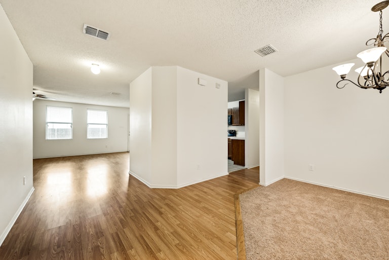 Photo 11 of 20 - 2901 Reata Dr, Wylie, TX 75098