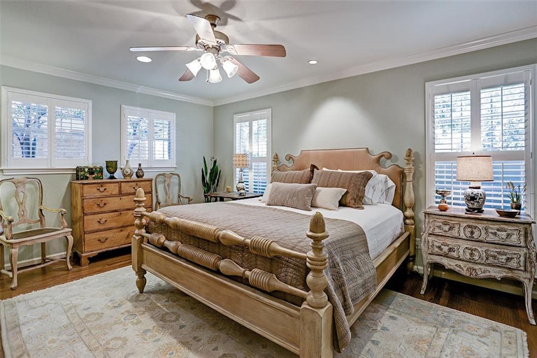 Photo 36 of 47 - 6131 Briar Rose Dr, Houston, TX 77057