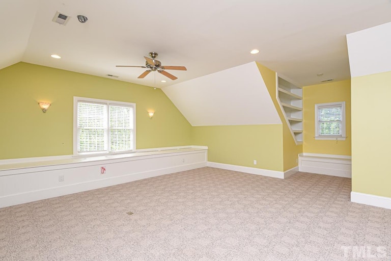 Photo 16 of 34 - 3912 Heritage View Trl, Wake Forest, NC 27587