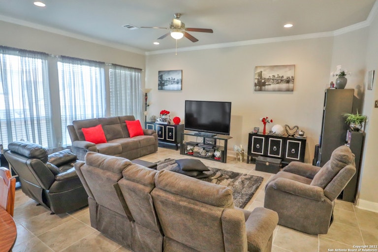 Photo 7 of 24 - 225 Scenic Vis, Cibolo, TX 78108