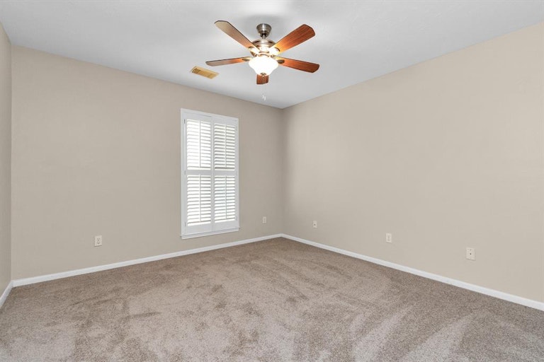 Photo 28 of 33 - 610 Ironwood Dr, Richmond, TX 77406