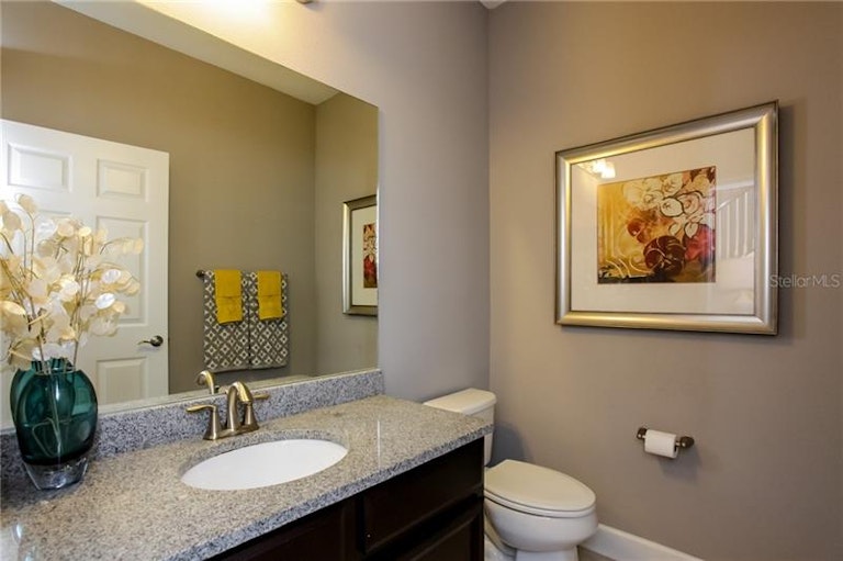 Photo 13 of 24 - 8389 Nandina Dr, Sarasota, FL 34240