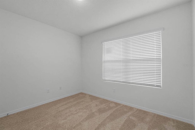 Photo 10 of 40 - 729 Squires Grove Dr, Winter Haven, FL 33880