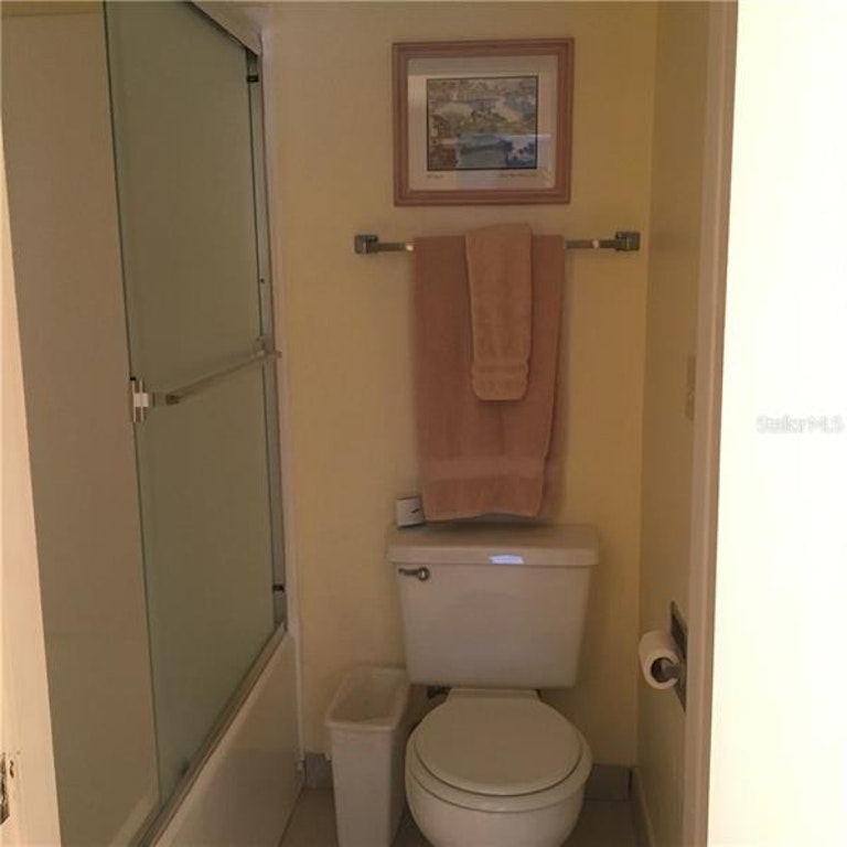 Photo 20 of 22 - 329 Medallion Blvd Unit B, Madeira Beach, FL 33708