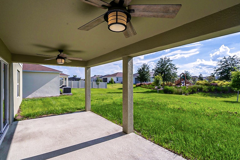 Photo 33 of 35 - 454 Sunfish Dr, Winter Haven, FL 33881