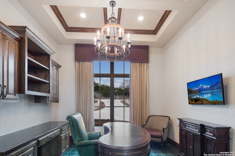 Photo 4 of 50 - 22 Summit Pt, Boerne, TX 78006
