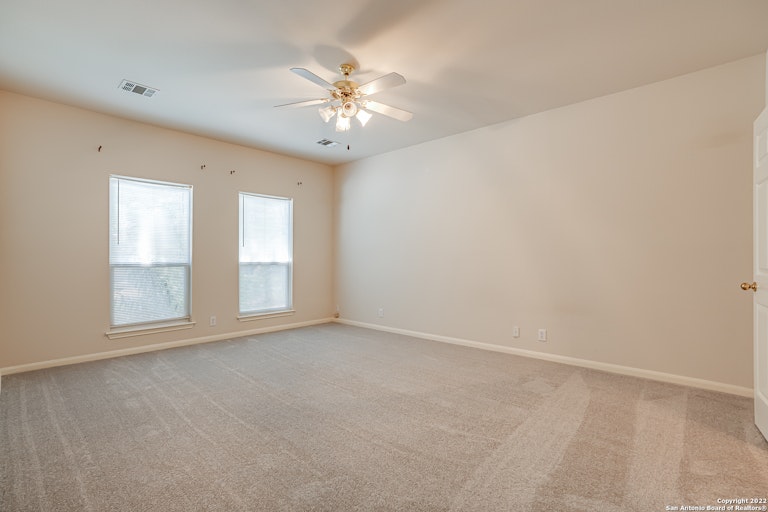 Photo 21 of 32 - 6518 Pecan Acres, San Antonio, TX 78240