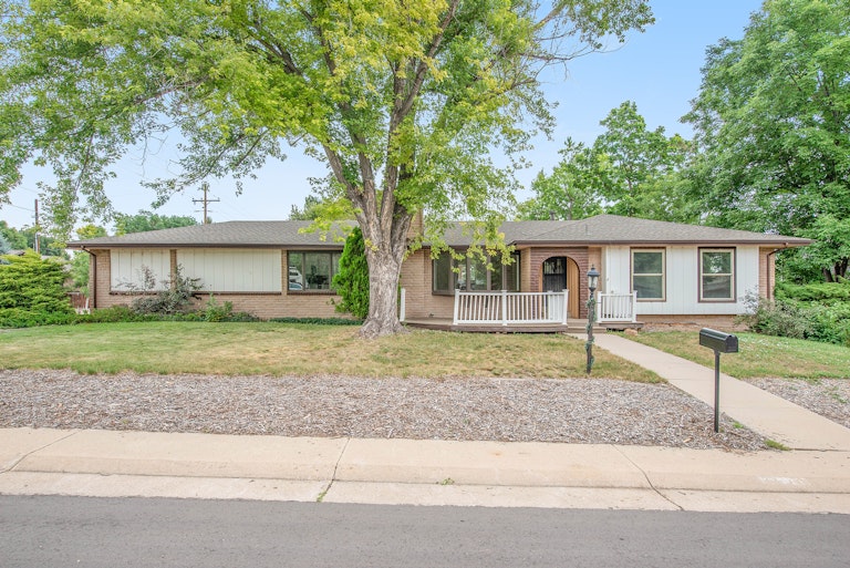 Photo 1 of 16 - 1180 Bellaire St, Broomfield, CO 80020