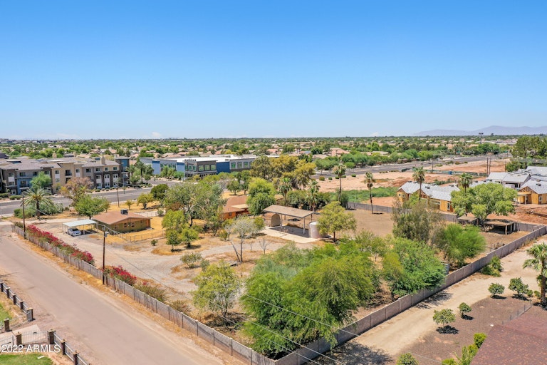Photo 9 of 18 - 15606 E Ray Rd, Gilbert, AZ 85296