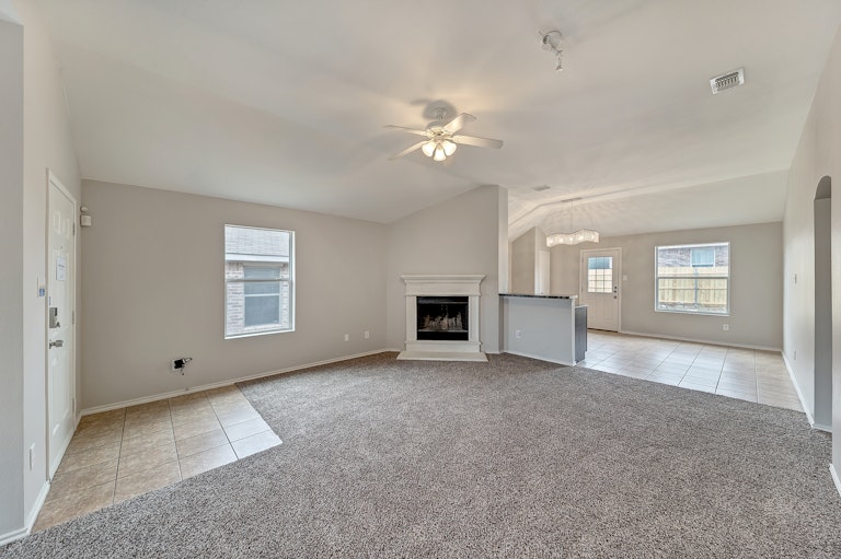 Photo 11 of 26 - 8904 Catalonia Dr, Dallas, TX 75217