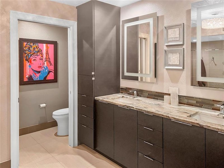 Photo 23 of 42 - 1860 N Fort Harrison Ave #205, Clearwater, FL 33755