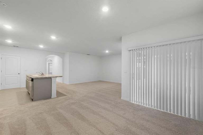 Photo 21 of 40 - 729 Squires Grove Dr, Winter Haven, FL 33880