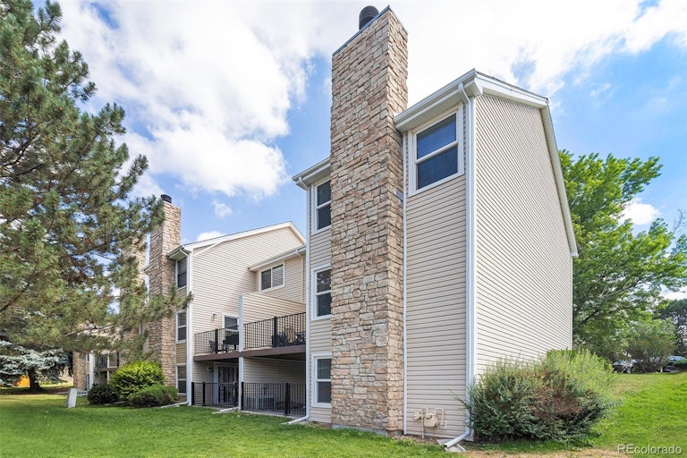 Photo 1 of 20 - 389 S Kalispell Way Unit D, Aurora, CO 80017