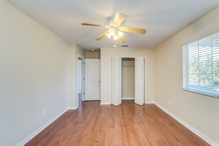 Photo 18 of 28 - 14250 Nottingham Way Cir, Orlando, FL 32828