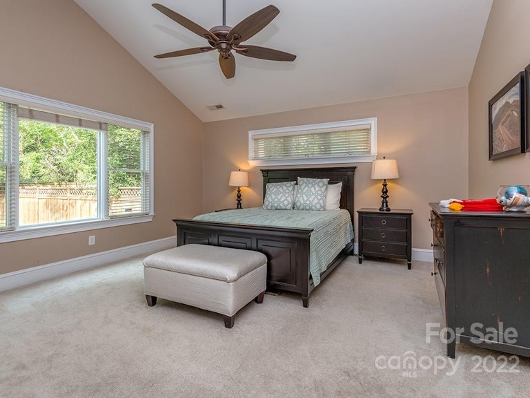 Photo 25 of 28 - 2324 Chesterfield Ave, Charlotte, NC 28205