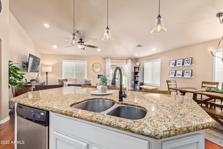 Photo 15 of 34 - 20748 W White Rock Rd, Buckeye, AZ 85396