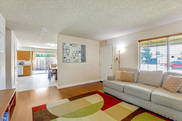 Photo 7 of 33 - 9544 Achates Cir, Sacramento, CA 95826