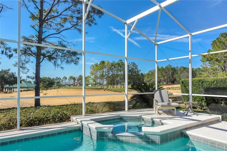Photo 5 of 25 - 107 N Hampton Dr, Davenport, FL 33897