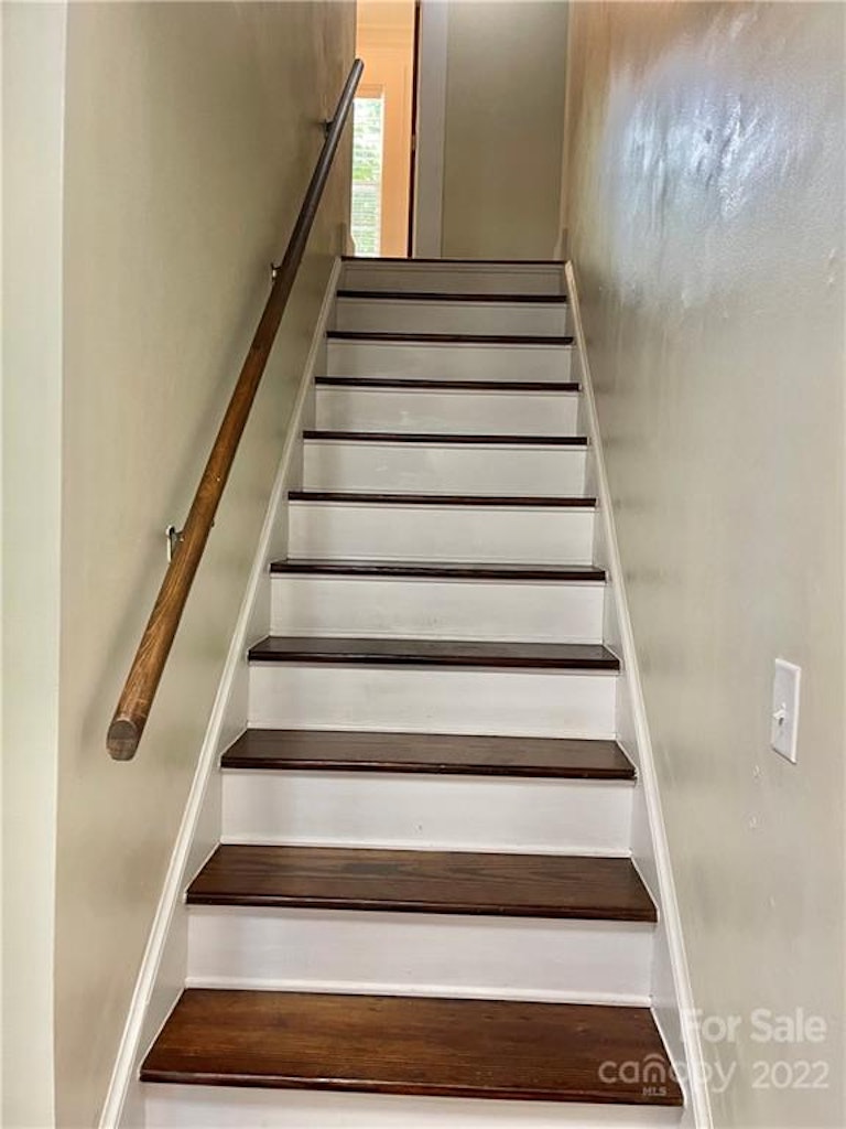Photo 26 of 37 - 14108 Mill House Dr, Matthews, NC 28105