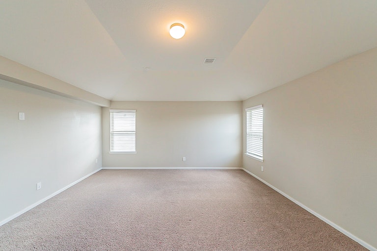 Photo 24 of 36 - 12731 Arcola Valley Ct, Houston, TX 77044