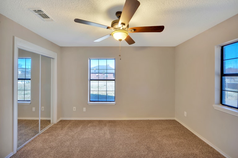 Photo 15 of 26 - 6724 Marvin Brown St, Fort Worth, TX 76179