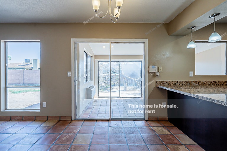 Photo 7 of 20 - 713 W Hermosa Dr, Tempe, AZ 85282