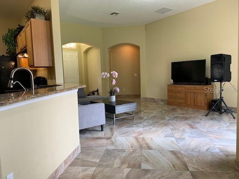 Photo 7 of 17 - 2526 Laurel Blossom Cir, Ocoee, FL 34761