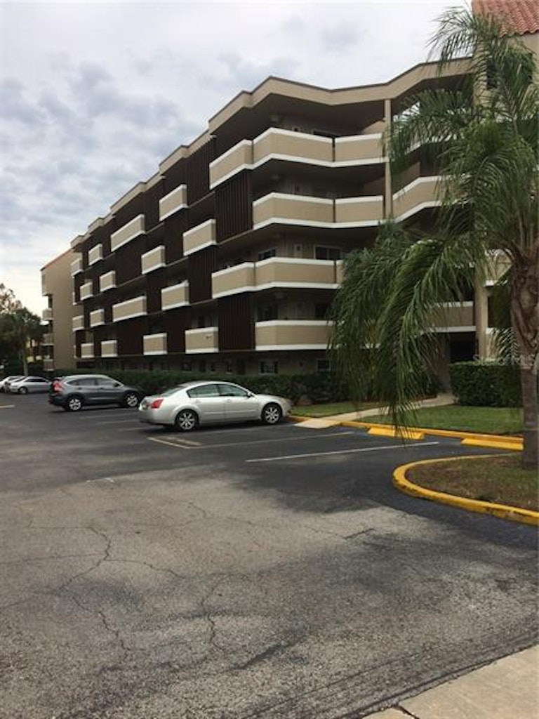 Photo 2 of 21 - 1239 S Martin Luther King Jr Ave #204, Clearwater, FL 33756