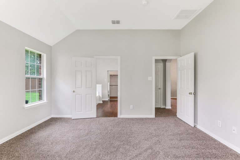 Photo 16 of 26 - 1804 Athena Dr, Lancaster, TX 75134