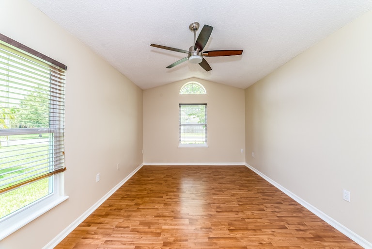 Photo 12 of 25 - 10567 Fairhaven Way, Orlando, FL 32825