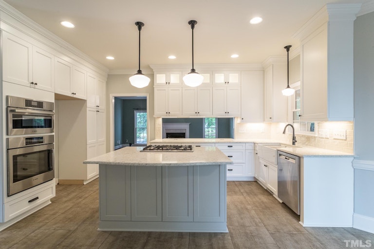 Photo 4 of 31 - 11305 Timbergrove Ln, Raleigh, NC 27614