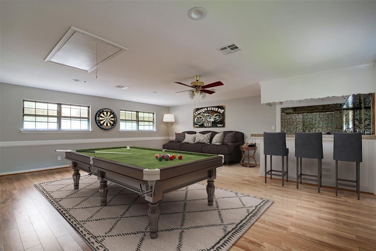 Photo 23 of 26 - 931 Daria Dr, Houston, TX 77079