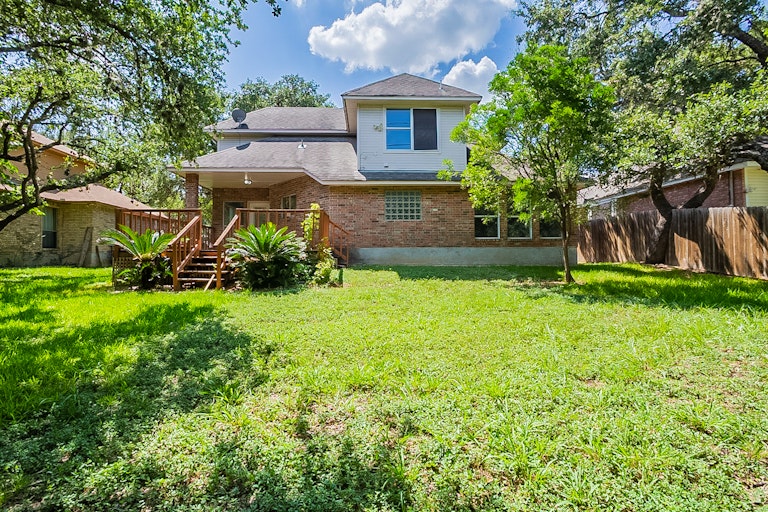 Photo 7 of 18 - 8322 Wickersham St, San Antonio, TX 78254